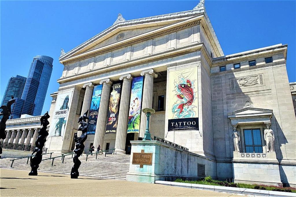 Bright 2Br Luxury Corner Suite With Optional Parking Sleeps 6 Guests Near Mccormick Place And Soldier Field שיקגו מראה חיצוני תמונה