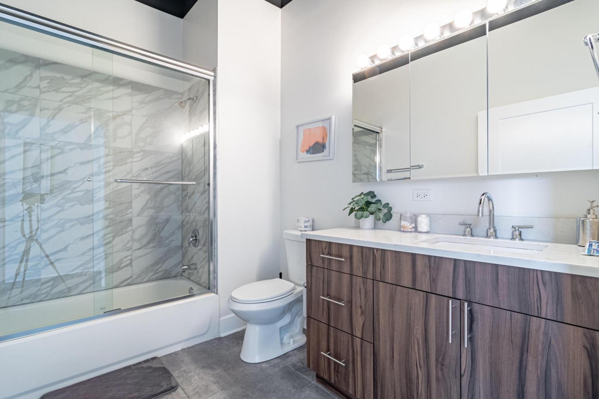 Bright 2Br Luxury Corner Suite With Optional Parking Sleeps 6 Guests Near Mccormick Place And Soldier Field שיקגו מראה חיצוני תמונה